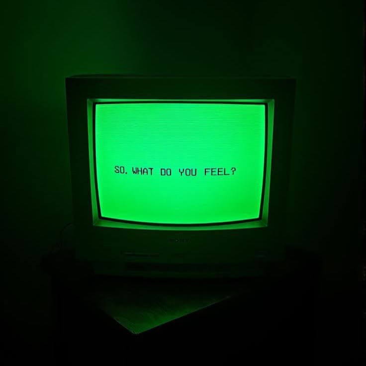 Monitor antiguo de fósforo verde